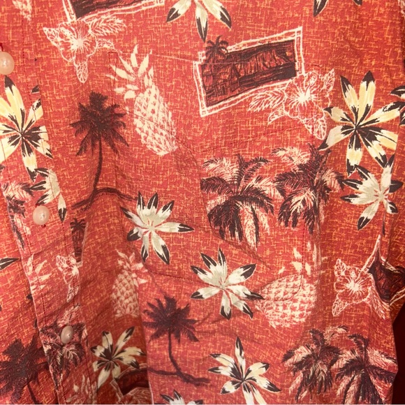 Red Hawaiian print shirt with pineapples and palm trees size Large - Picture 2 of 6